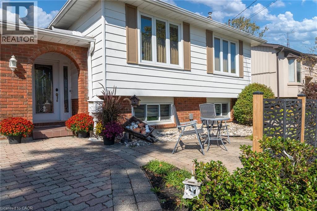 271 Haller Crescent, Caledonia, Ontario  N3W 1E1 - Photo 2 - 40776992