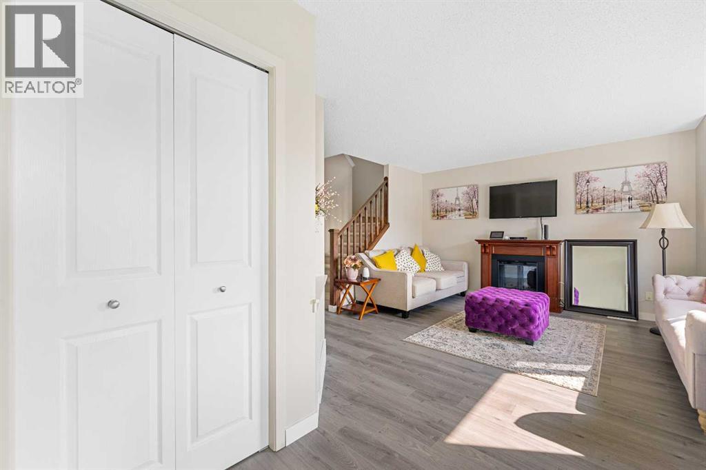 48 Silverado Range Close Sw, Calgary, Alberta  T2X 0C3 - Photo 4 - A2250352