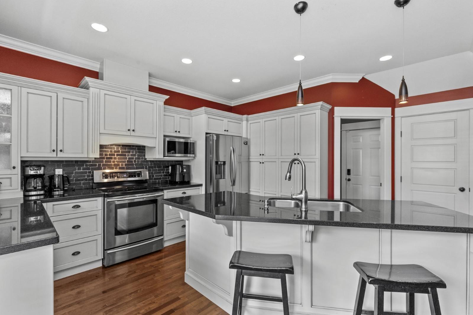 8426 Fairbanks Street, Mission, British Columbia  V2V 3K5 - Photo 4 - R3055849