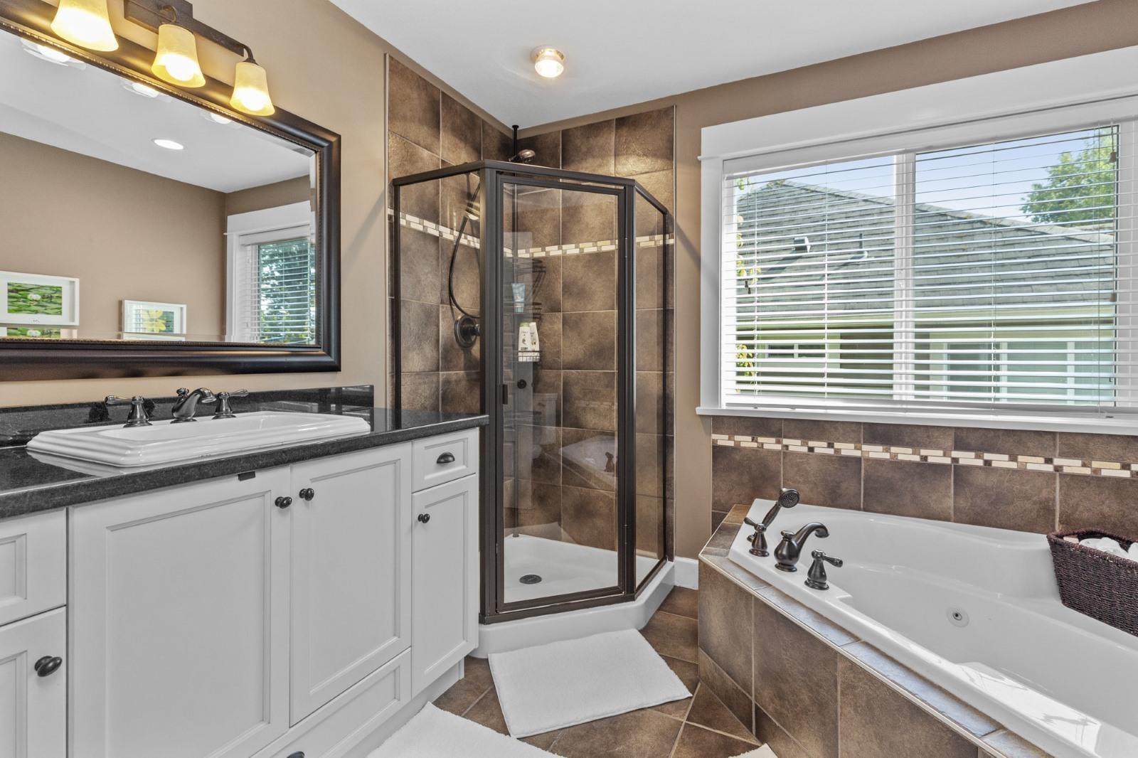 8426 Fairbanks Street, Mission, British Columbia  V2V 3K5 - Photo 17 - R3055849