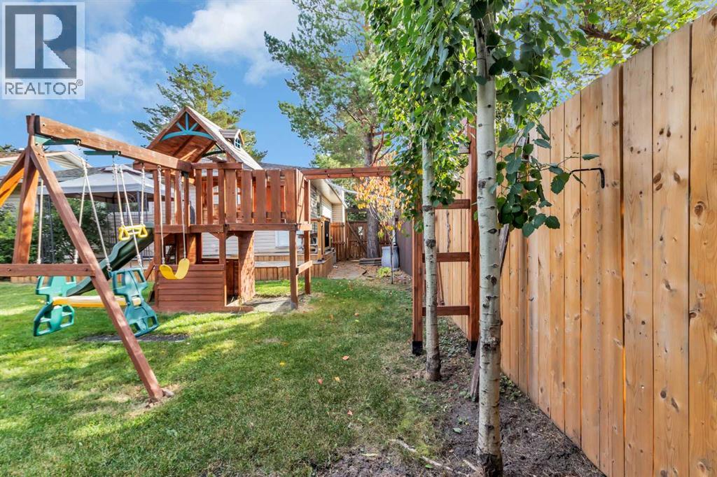968 Bracewood Rise Sw, Calgary, Alberta  T2W 3C9 - Photo 38 - A2259125