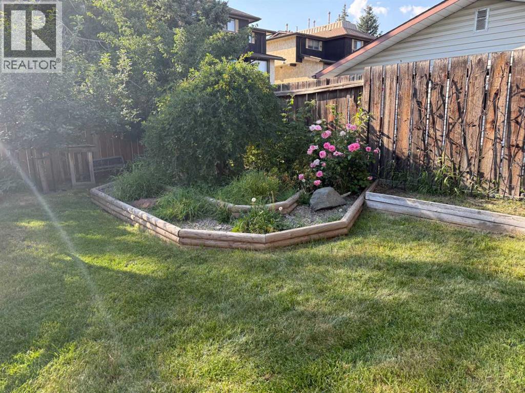 968 Bracewood Rise Sw, Calgary, Alberta  T2W 3C9 - Photo 36 - A2259125
