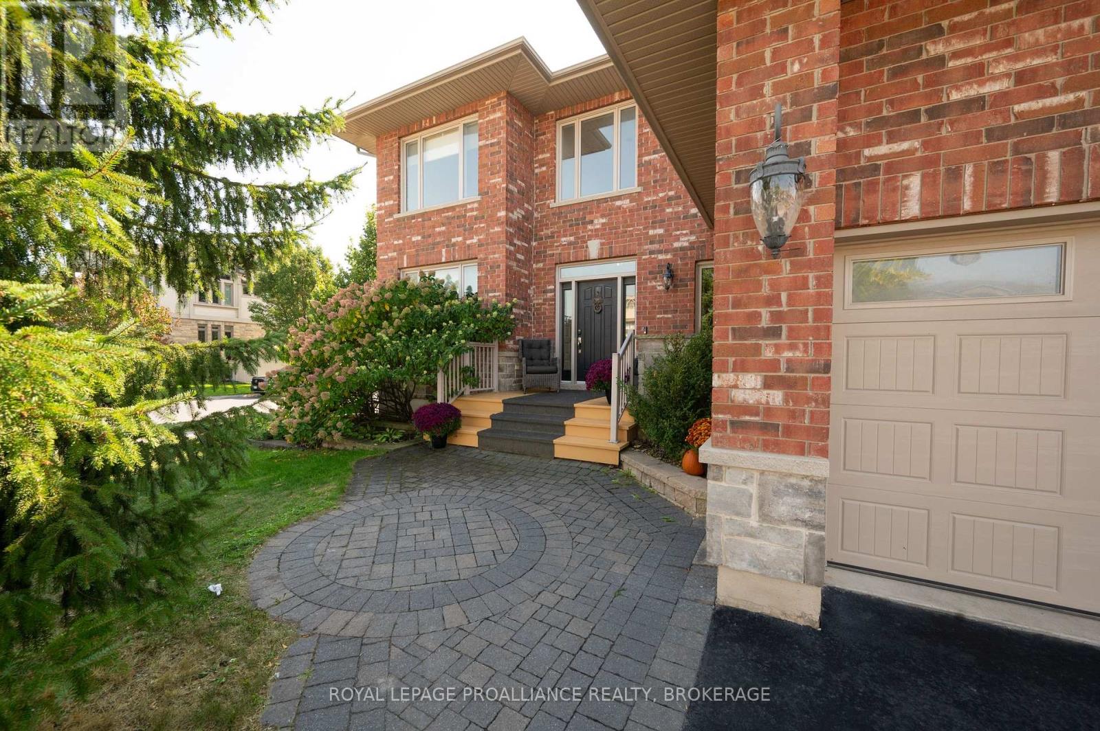 1239 Atkinson Street, Kingston, Ontario  K7P 0C9 - Photo 4 - X12449039
