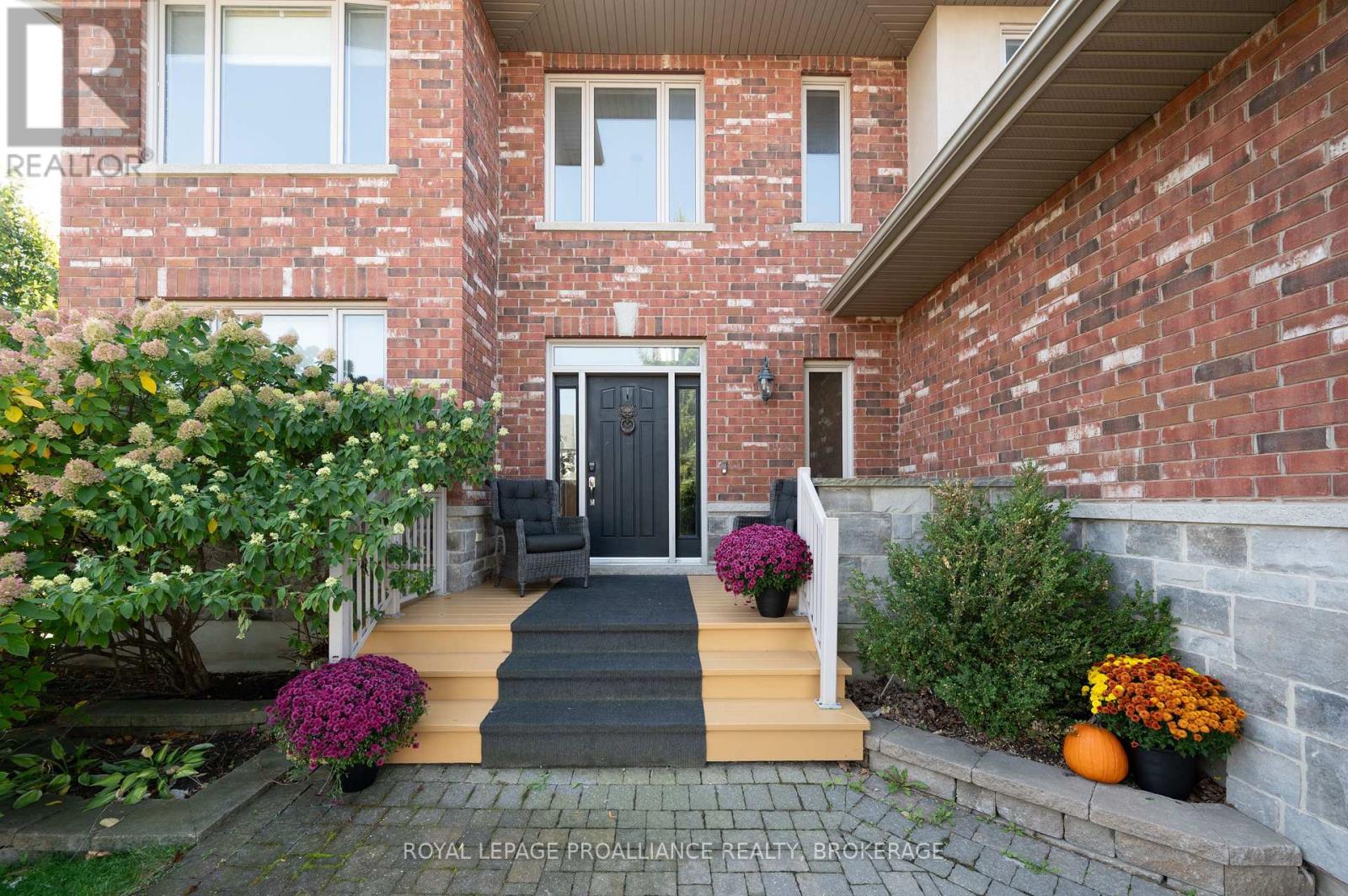 1239 Atkinson Street, Kingston, Ontario  K7P 0C9 - Photo 5 - X12449039