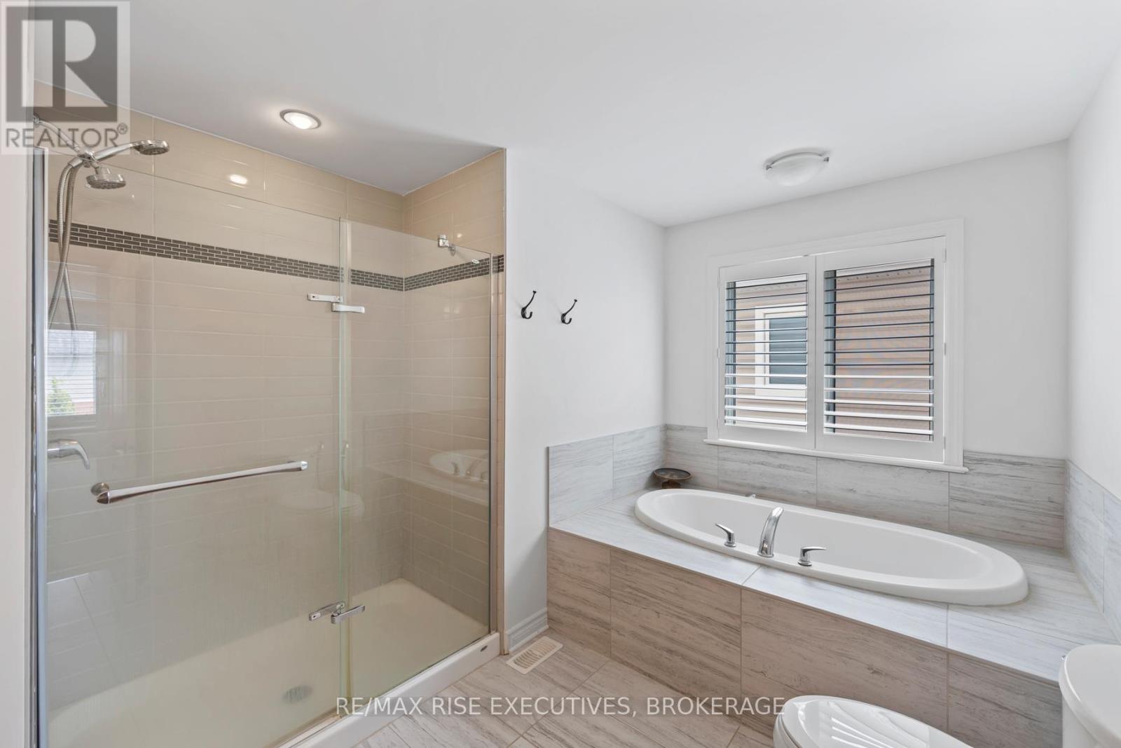 648 Halloway Drive, Kingston, Ontario  K7K 0H4 - Photo 29 - X12449066