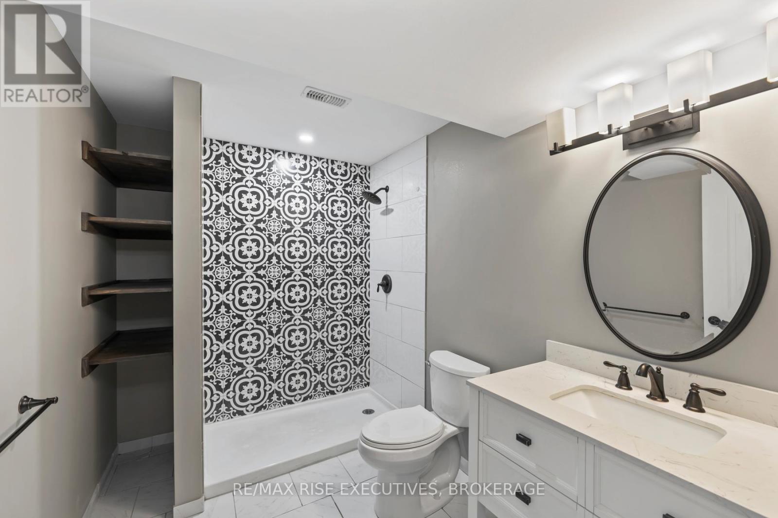 648 Halloway Drive, Kingston, Ontario  K7K 0H4 - Photo 39 - X12449066