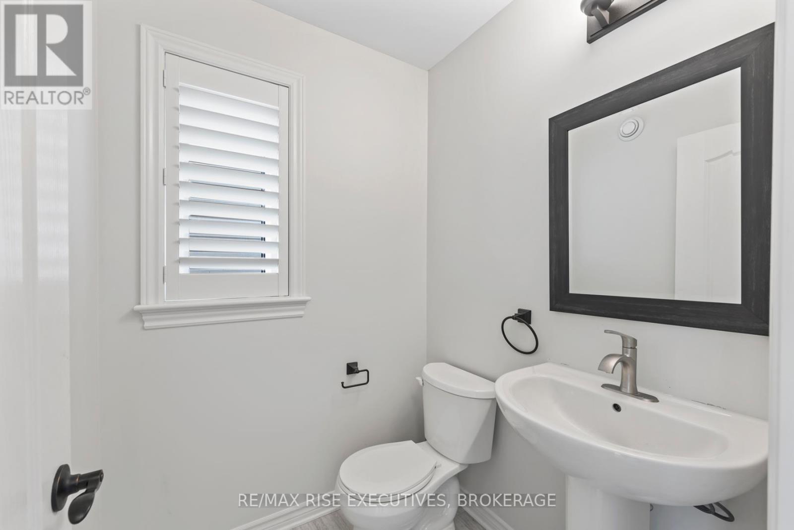 648 Halloway Drive, Kingston, Ontario  K7K 0H4 - Photo 7 - X12449066