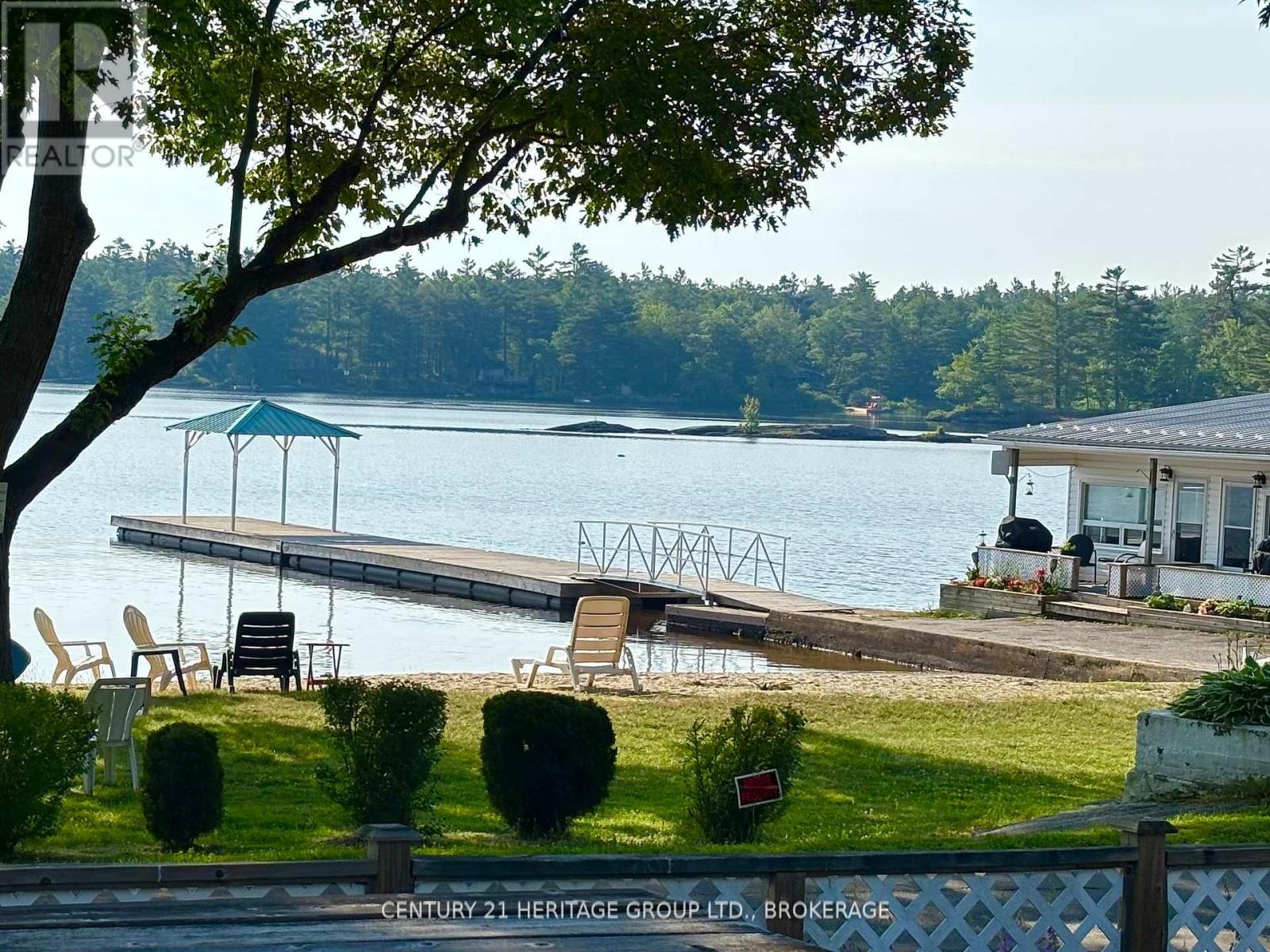 5 - 1115 South Kahshe Lake Road, Gravenhurst, Ontario  P0E 1G0 - Photo 2 - X12449199