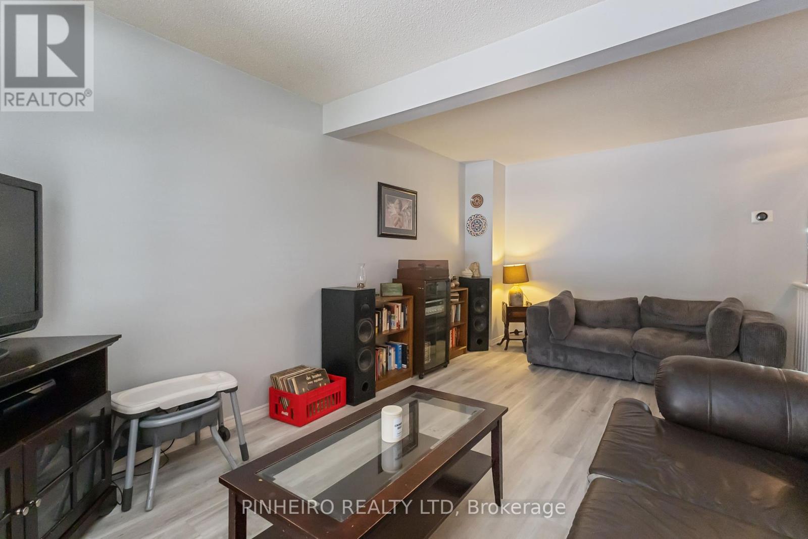 72 - 141 Condor Court, London East (East P), Ontario  N5W 6A1 - Photo 6 - X12449040
