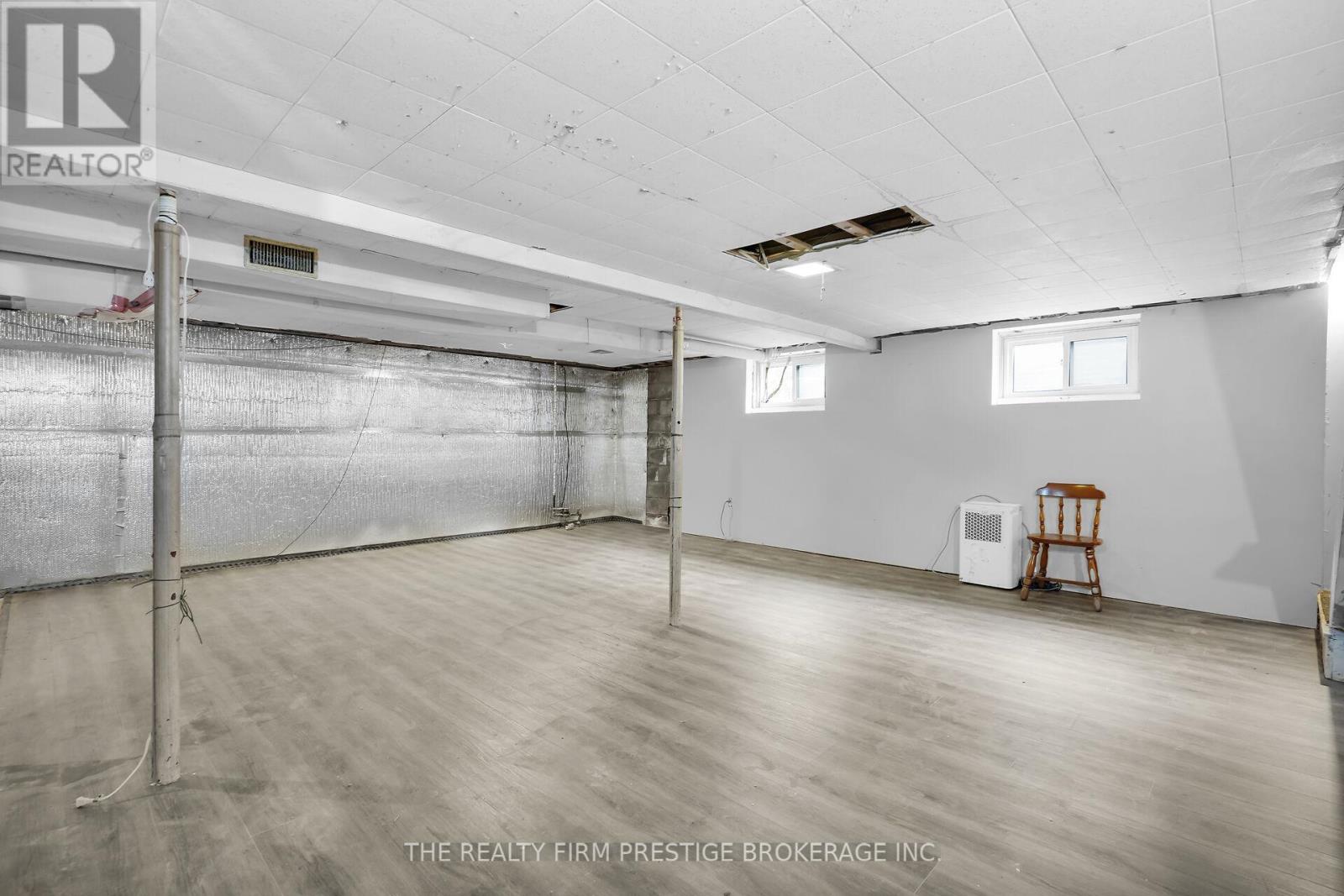 1844 Royal Crescent, London East (East H), Ontario  N5W 2A8 - Photo 14 - X12449048