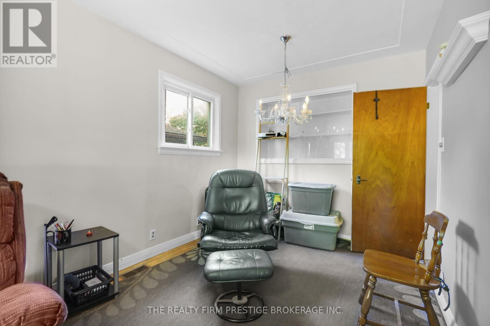 1844 Royal Crescent, London East (East H), Ontario  N5W 2A8 - Photo 6 - X12449048