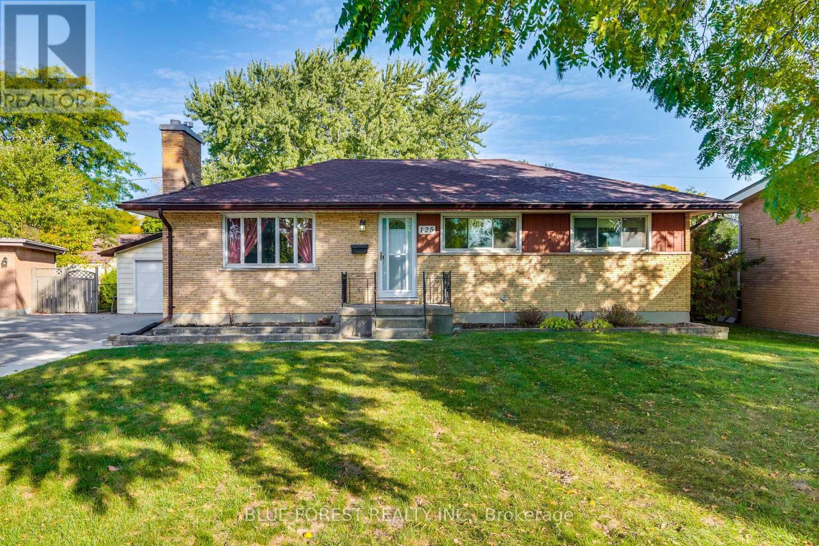 125 Goldwick Crescent, London East (East D), Ontario  N5V 2K9 - Photo 1 - X12449125
