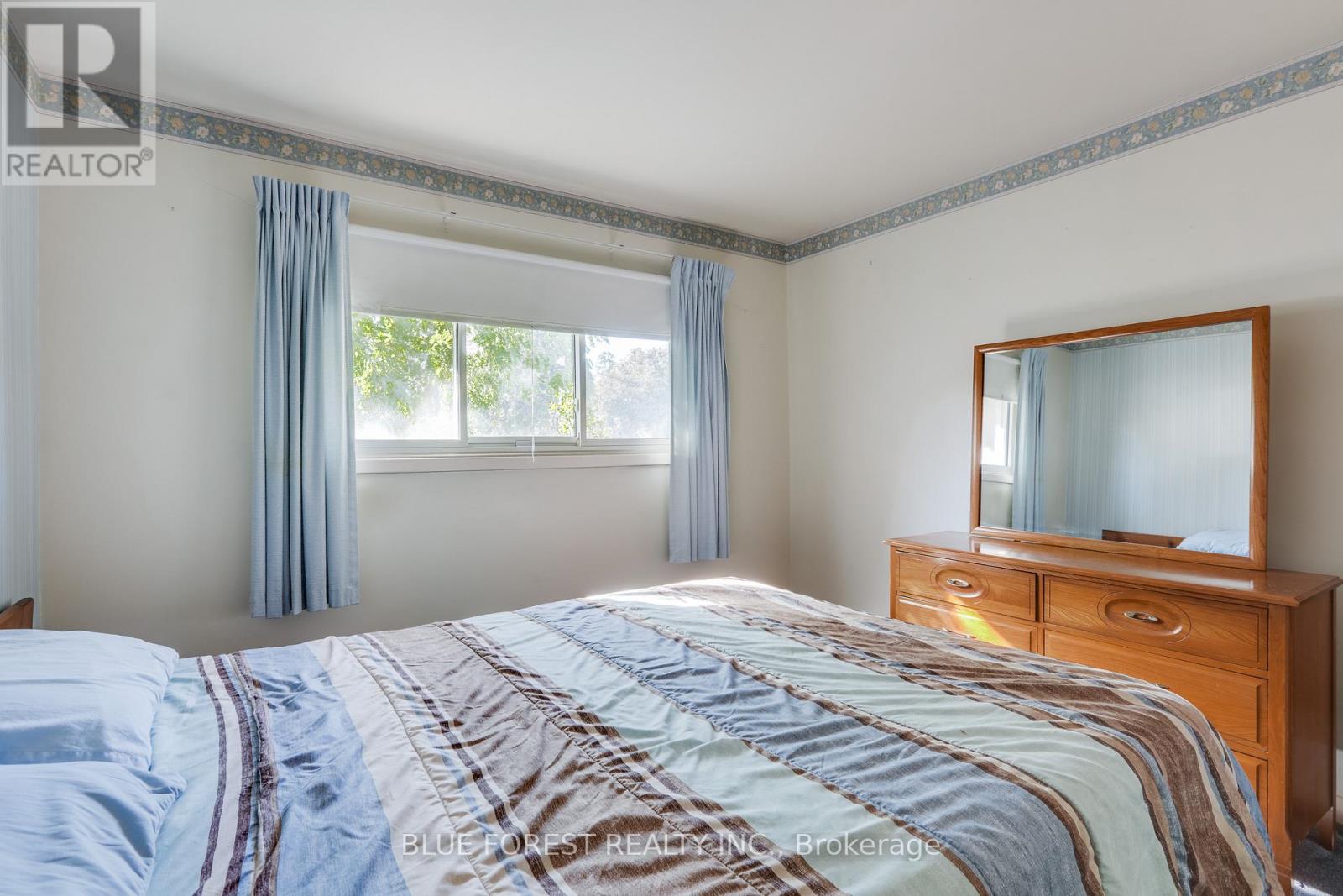 125 Goldwick Crescent, London East (East D), Ontario  N5V 2K9 - Photo 19 - X12449125
