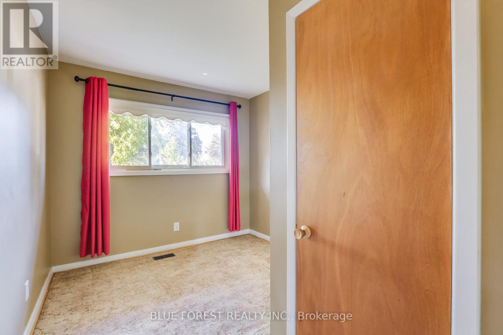 125 Goldwick Crescent, London East (East D), Ontario  N5V 2K9 - Photo 23 - X12449125