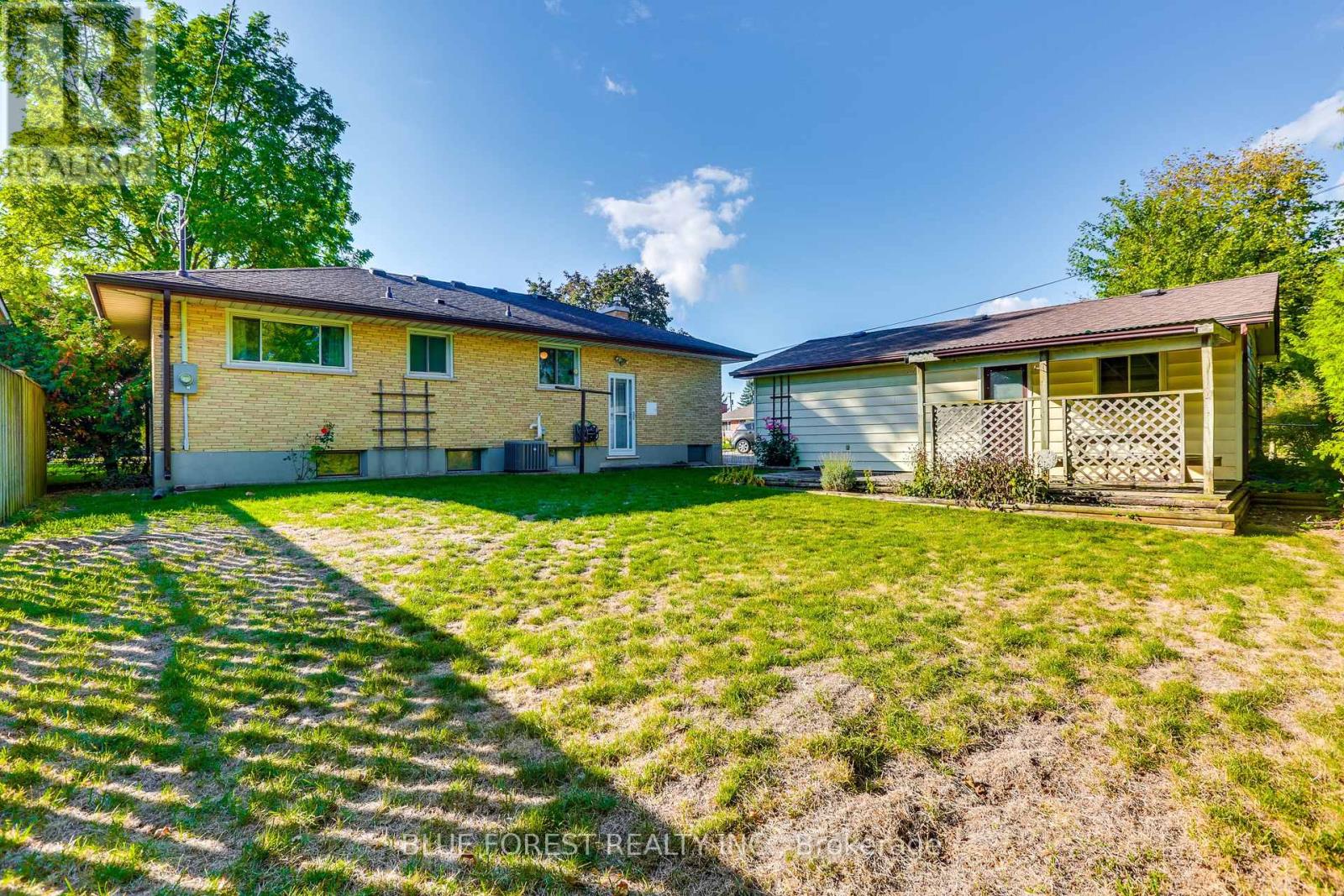 125 Goldwick Crescent, London East (East D), Ontario  N5V 2K9 - Photo 41 - X12449125
