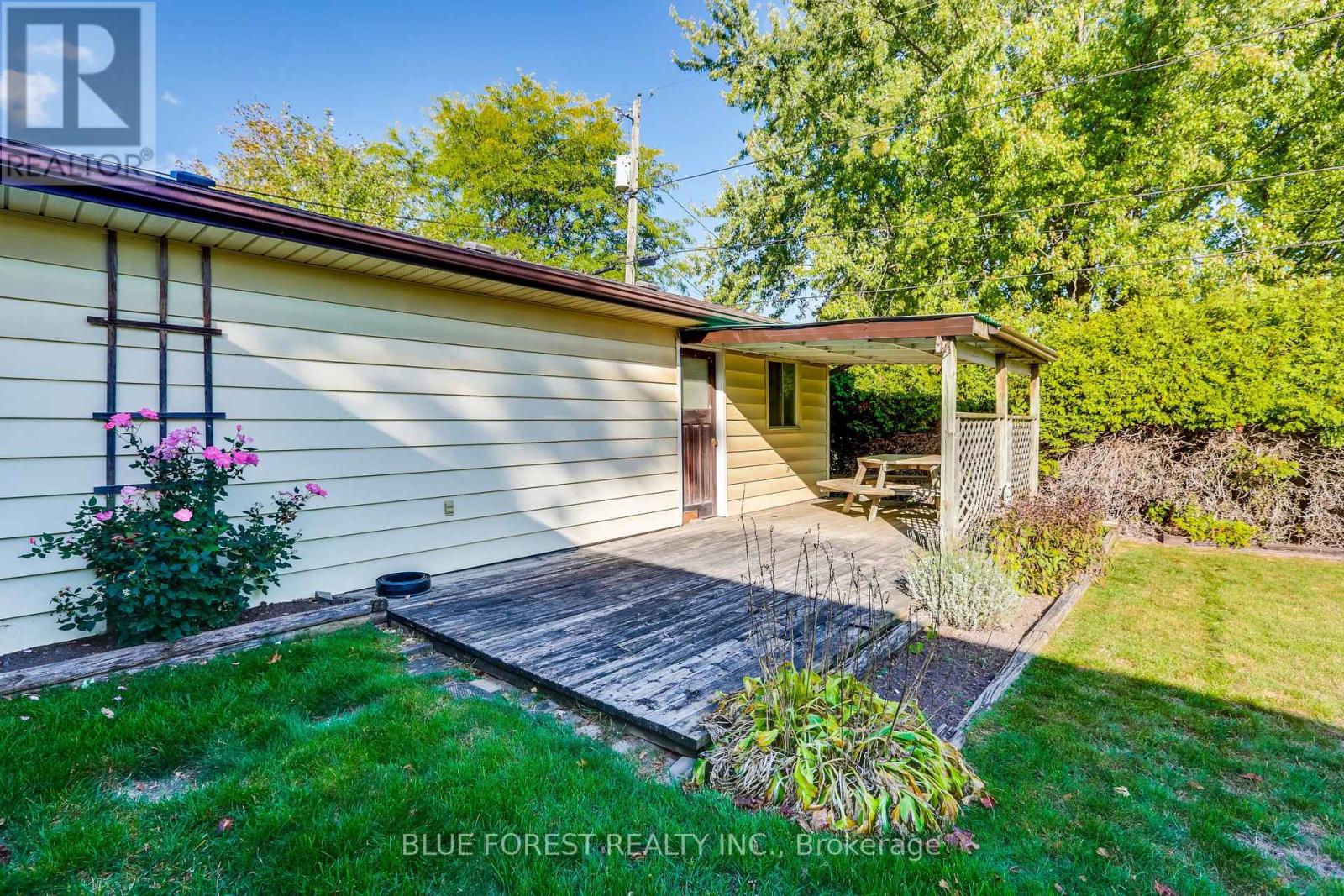 125 Goldwick Crescent, London East (East D), Ontario  N5V 2K9 - Photo 42 - X12449125
