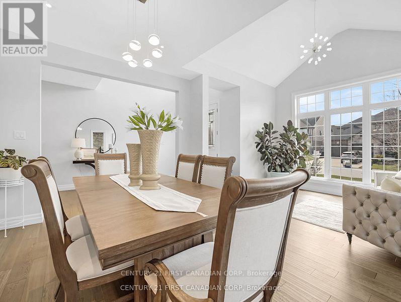207 Union Avenue, Middlesex Centre (Komoka), Ontario  N0L 1R0 - Photo 10 - X12449156