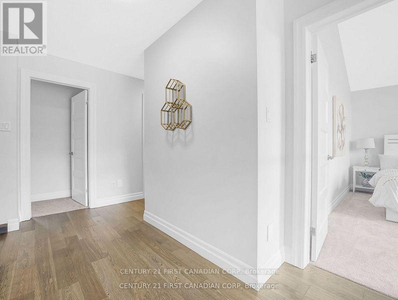 207 Union Avenue, Middlesex Centre (Komoka), Ontario  N0L 1R0 - Photo 21 - X12449156