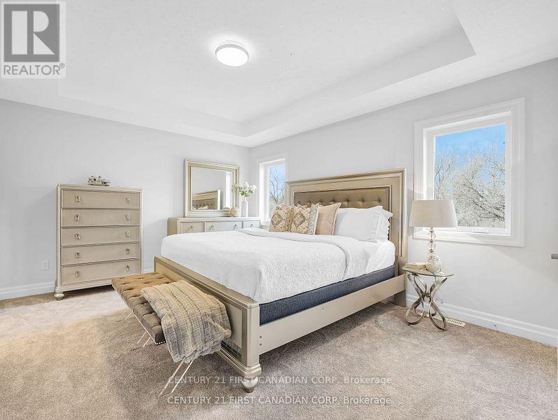207 Union Avenue, Middlesex Centre (Komoka), Ontario  N0L 1R0 - Photo 23 - X12449156