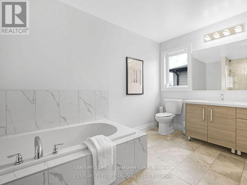 207 Union Avenue, Middlesex Centre (Komoka), Ontario  N0L 1R0 - Photo 27 - X12449156