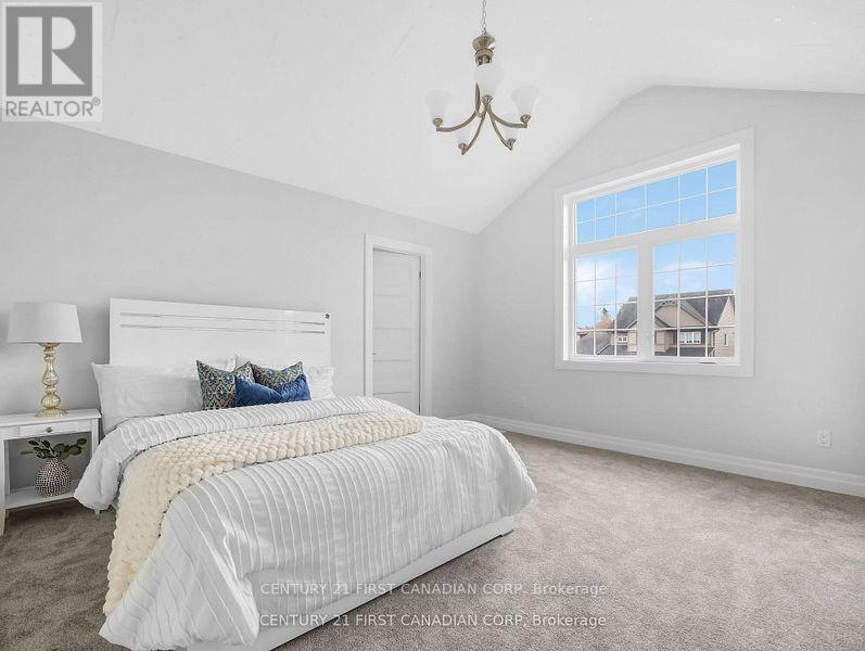 207 Union Avenue, Middlesex Centre (Komoka), Ontario  N0L 1R0 - Photo 29 - X12449156