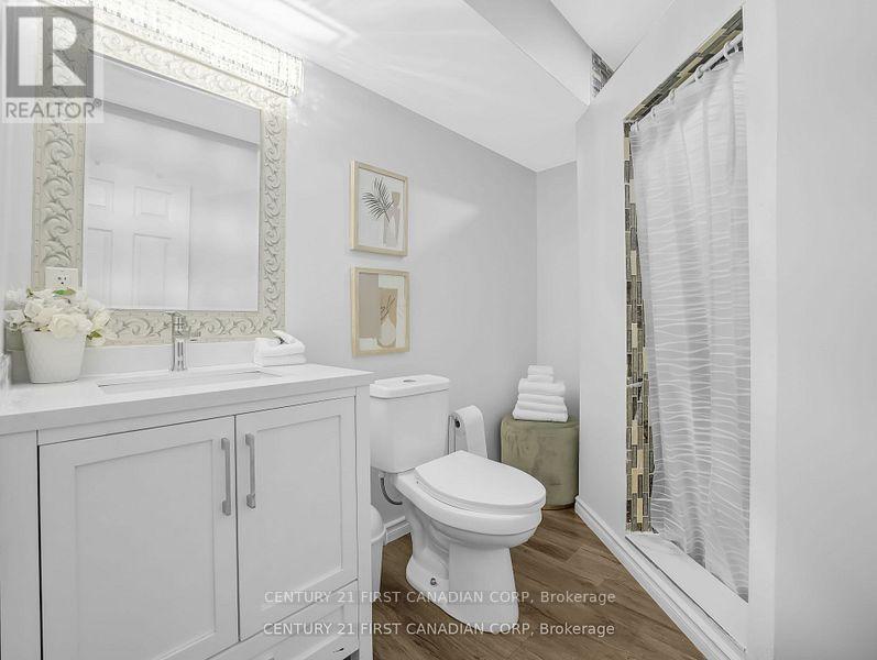 207 Union Avenue, Middlesex Centre (Komoka), Ontario  N0L 1R0 - Photo 42 - X12449156