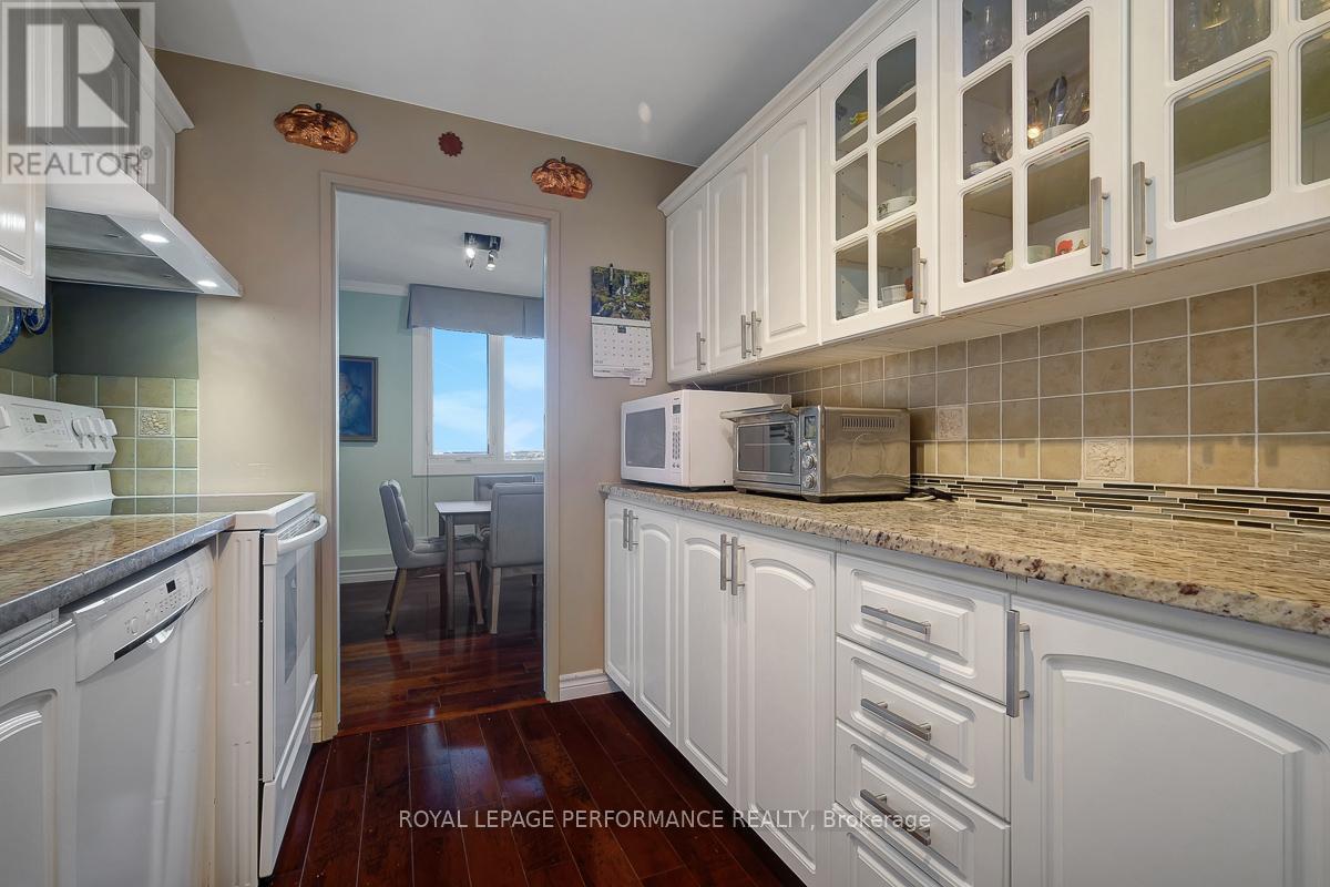 2105 - 2625 Regina Street, Ottawa, Ontario  K2B 5W8 - Photo 12 - X12135743