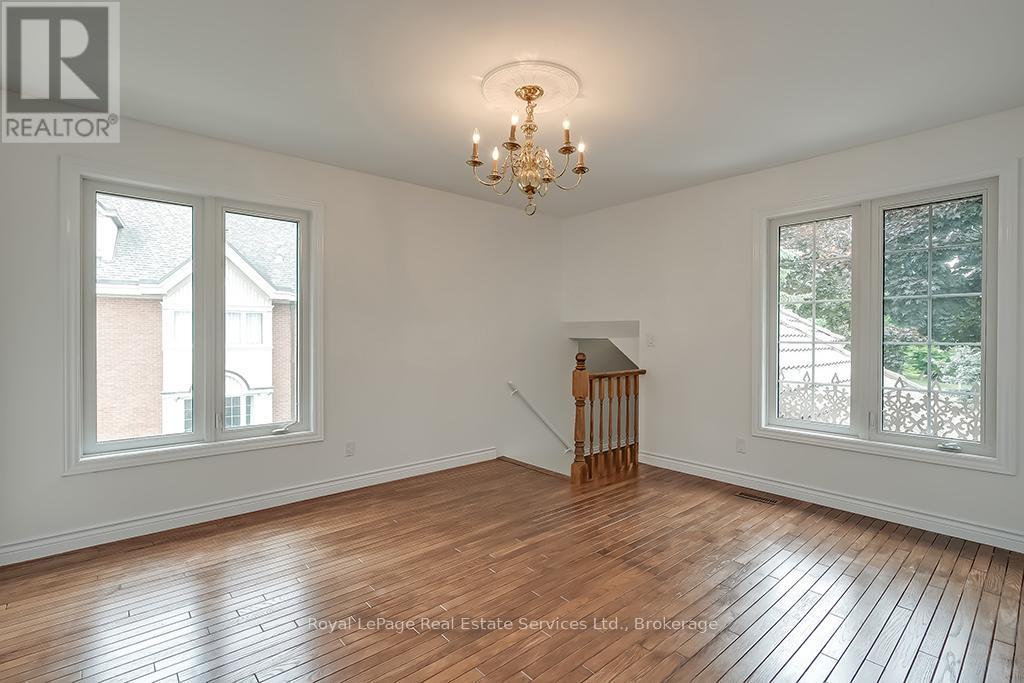 3286 Shelburne Place, Oakville, Ontario  L6L 5V9 - Photo 18 - W12449216