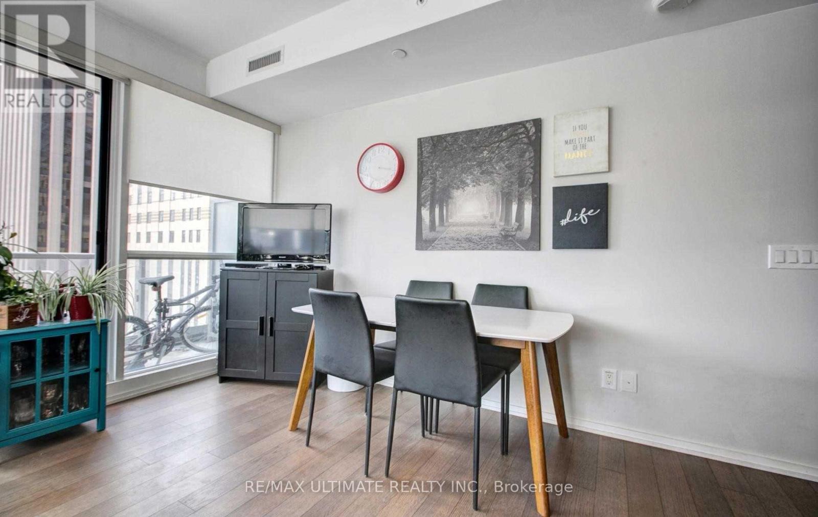 1715 - 70 Temperance Street, Toronto, Ontario  M5H 4E8 - Photo 11 - C12448930