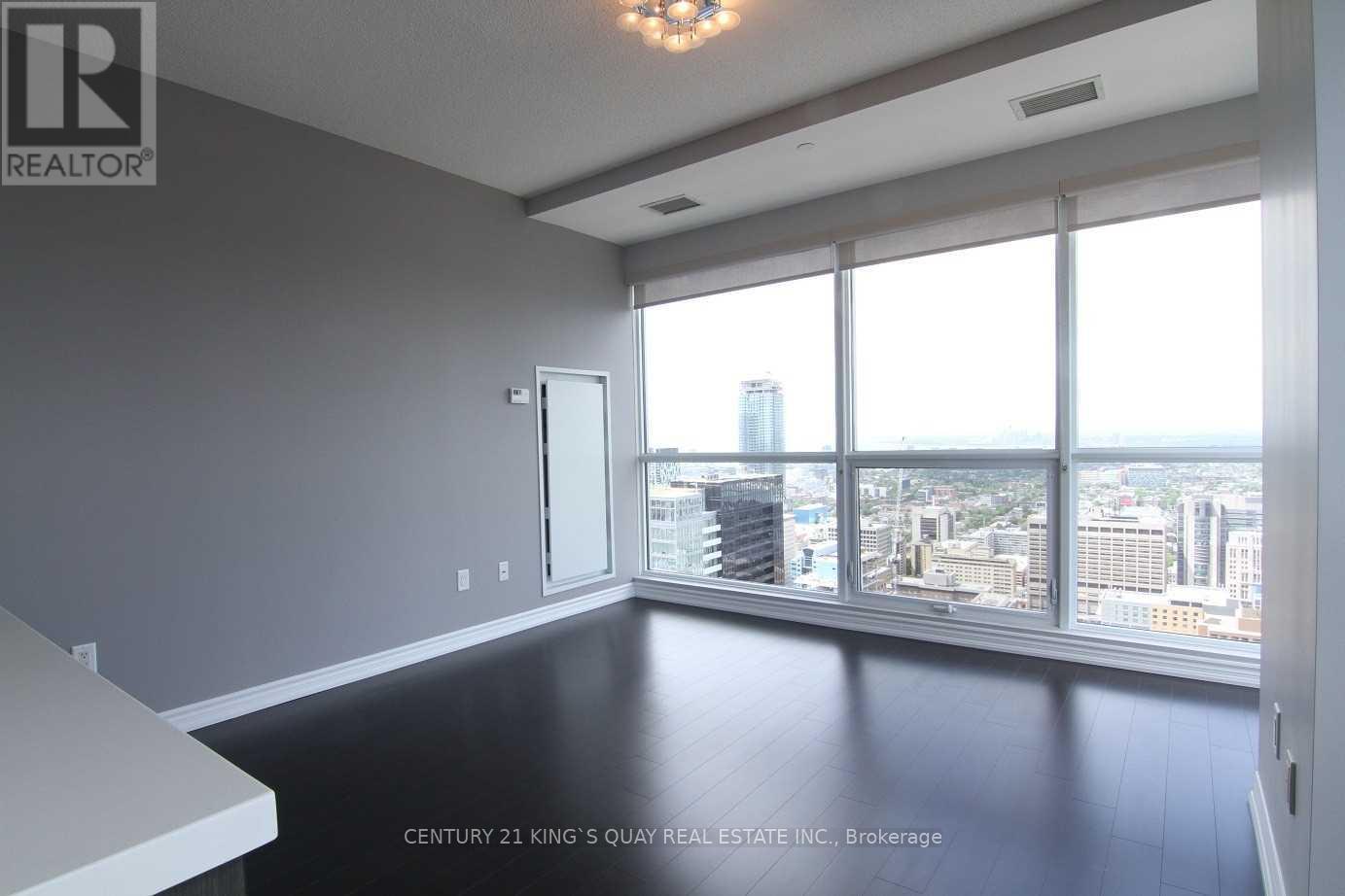 4815 - 386 Yonge Street, Toronto, Ontario  M5B 0A5 - Photo 4 - C12448939
