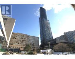 4815 - 386 YONGE STREET, Toronto, Ontario