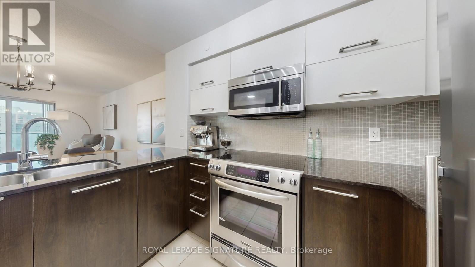 1807 - 5162 Yonge Street, Toronto (Willowdale West), Ontario  M2N 0E9 - Photo 10 - C12448942