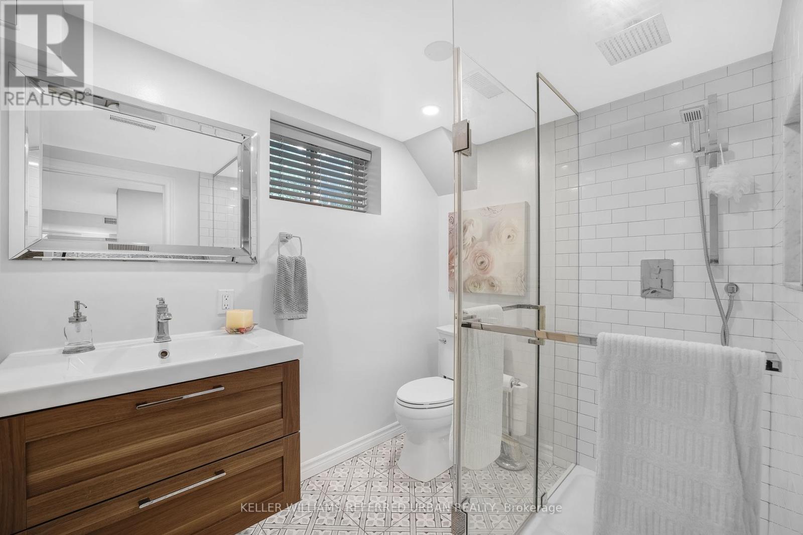 17 Gwendolen Crescent, Toronto, Ontario  M2N 2L9 - Photo 22 - C12448957