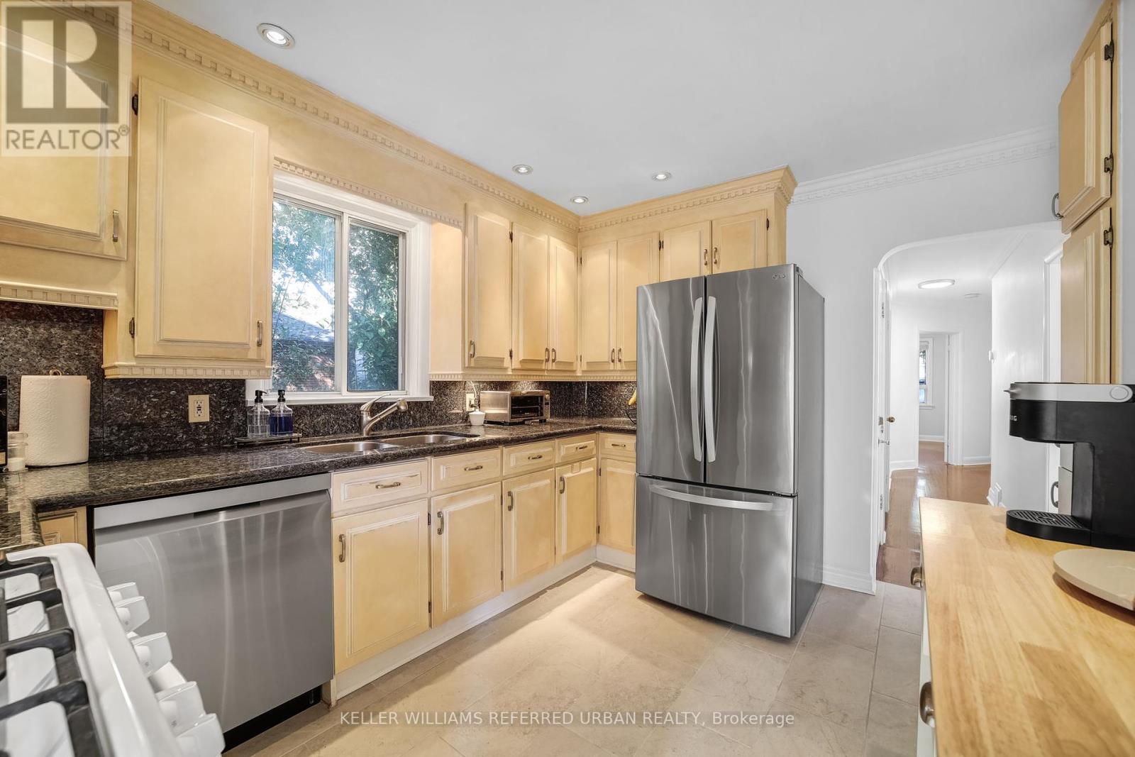 17 Gwendolen Crescent, Toronto, Ontario  M2N 2L9 - Photo 7 - C12448957