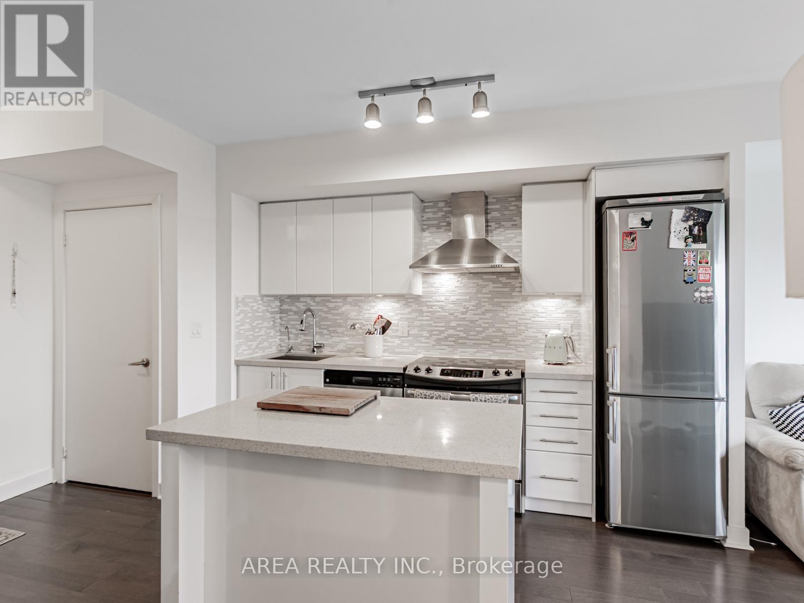 2009 - 58 Orchard View Boulevard, Toronto (Yonge-Eglinton), Ontario  M4R 0A2 - Photo 9 - C12448977