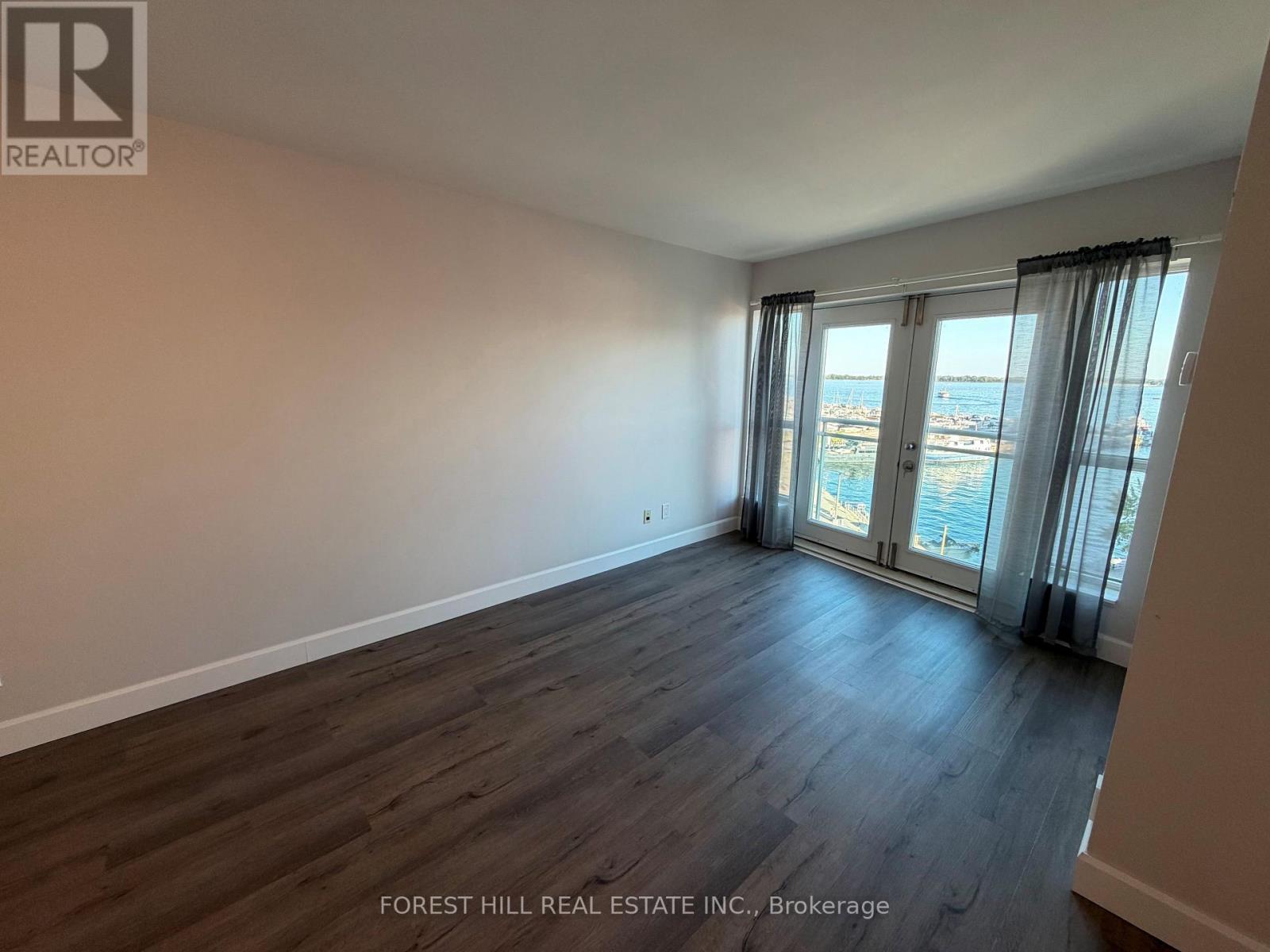 826 - 600 Queens Quay Avenue W, Toronto, Ontario  M5V 3M3 - Photo 10 - C12448978
