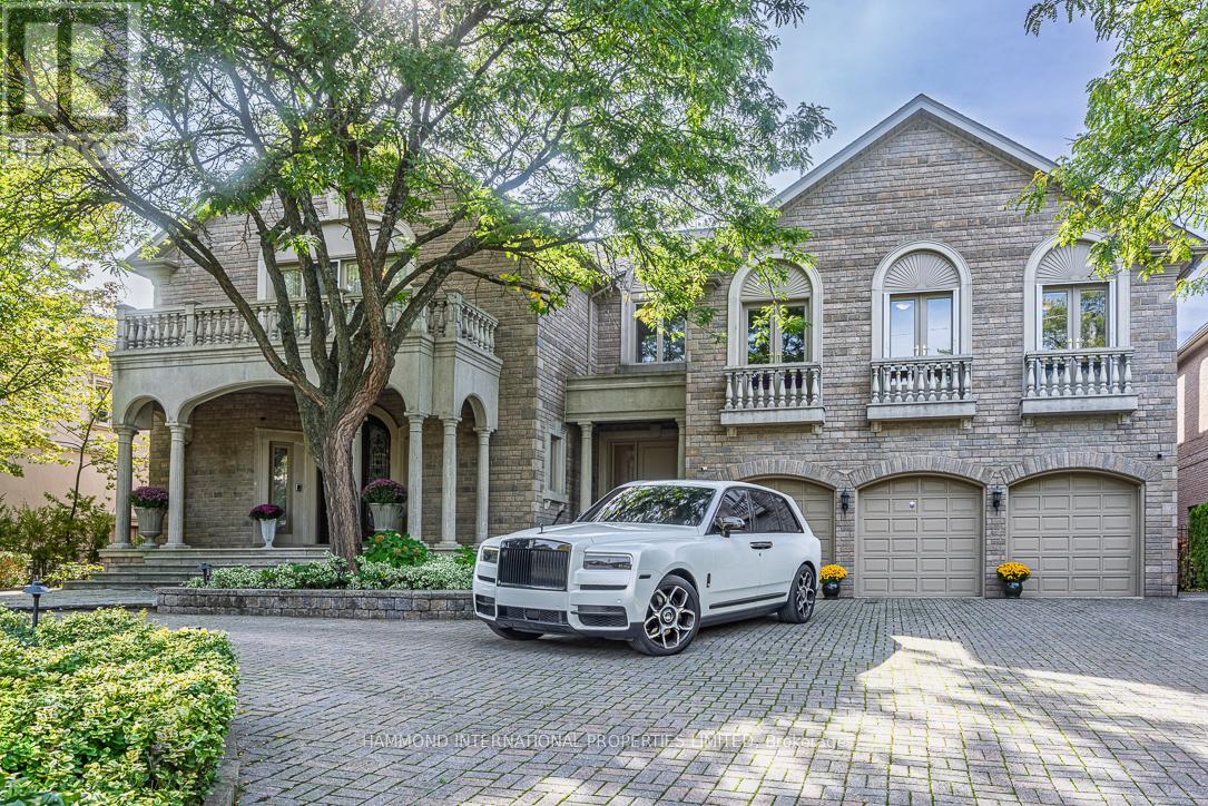 32 Arjay Crescent, Toronto (Bridle Path-Sunnybrook-York Mills), Ontario  M2L 1C7 - Photo 2 - C12449015
