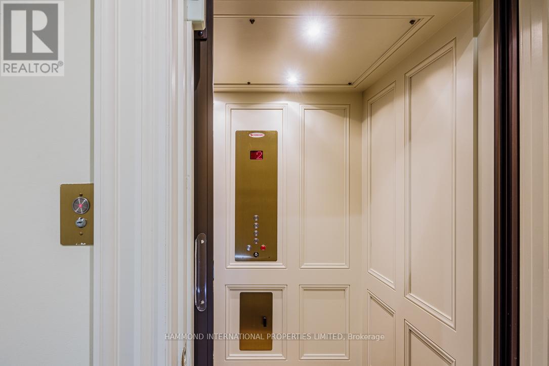 32 Arjay Crescent, Toronto (Bridle Path-Sunnybrook-York Mills), Ontario  M2L 1C7 - Photo 28 - C12449015