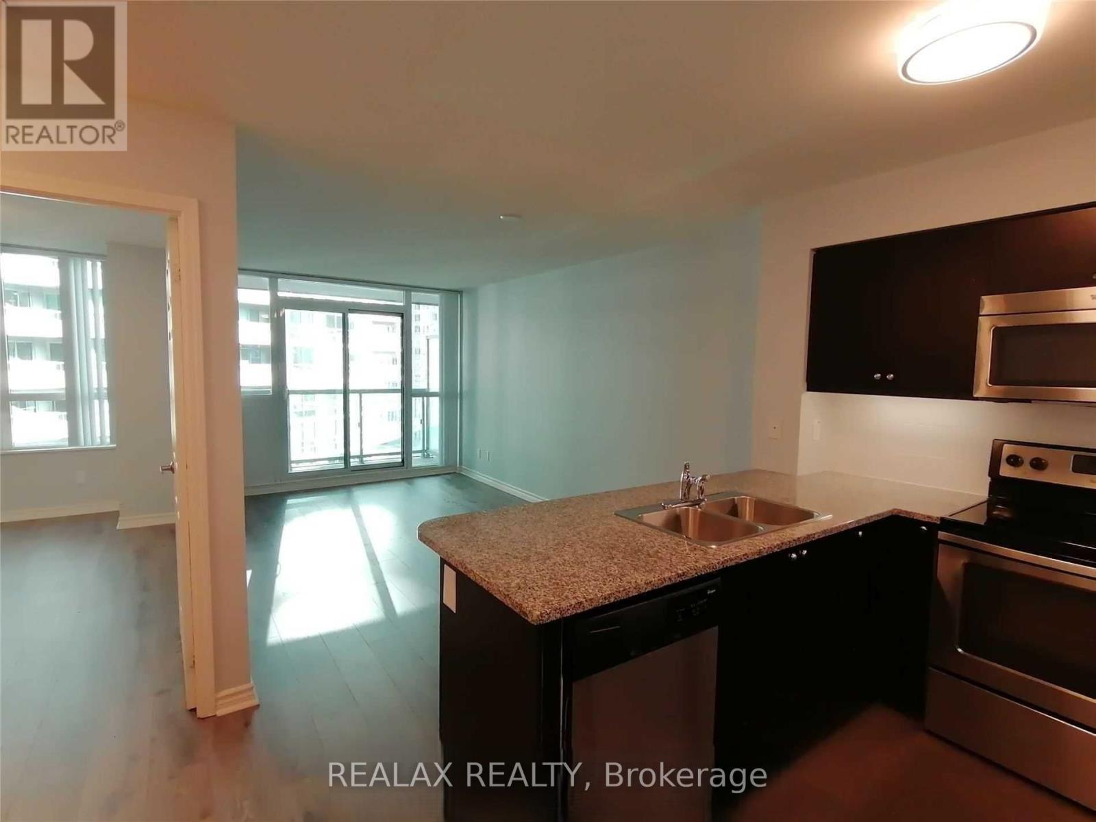 1102 - 25 Lower Simcoe Street, Toronto, Ontario  M5J 3A1 - Photo 8 - C12449021