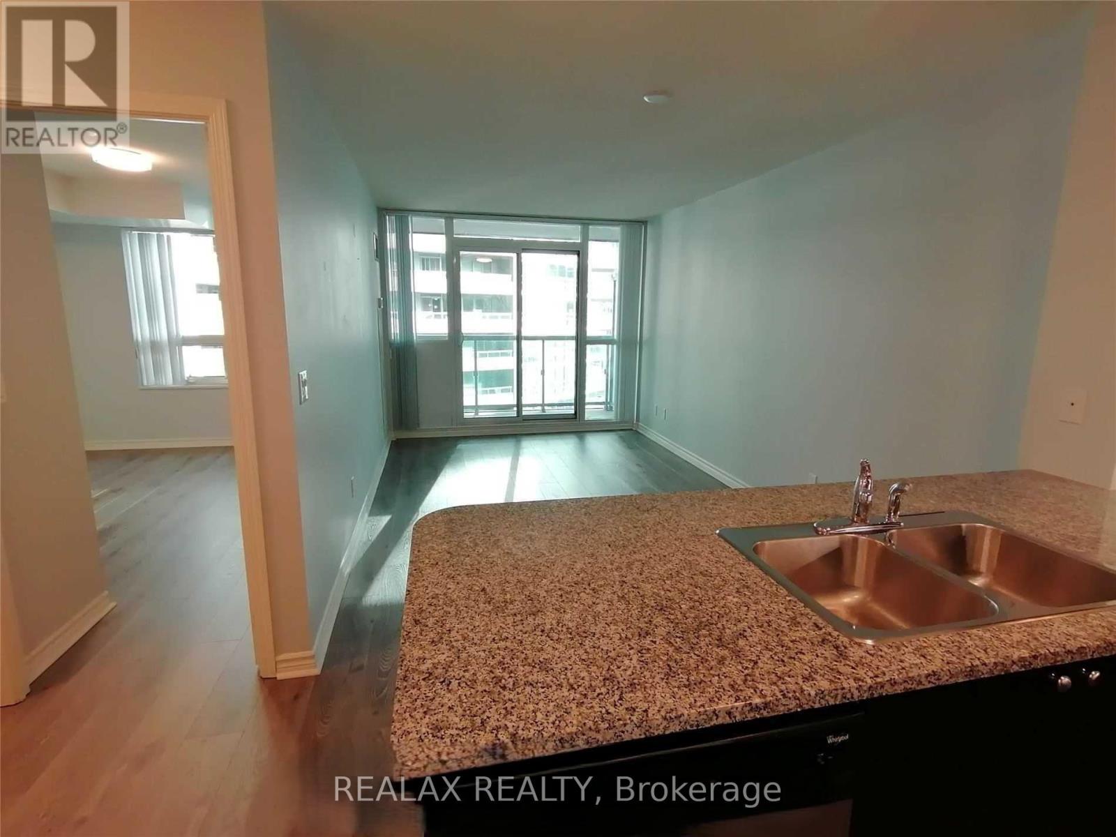 1102 - 25 Lower Simcoe Street, Toronto, Ontario  M5J 3A1 - Photo 9 - C12449021