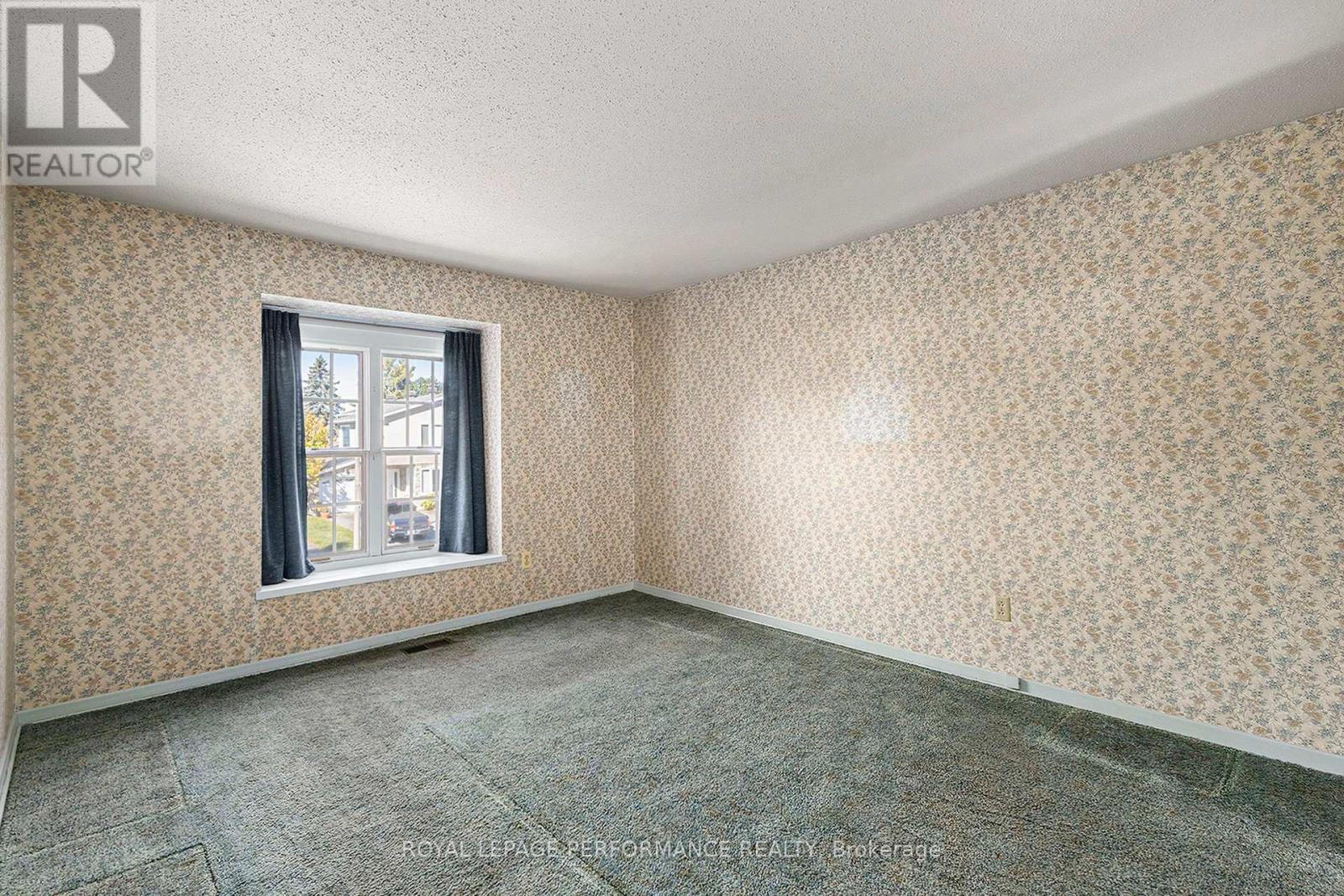 1842 Playfair Drive, Ottawa, Ontario  K1H 5S1 - Photo 12 - X12449038