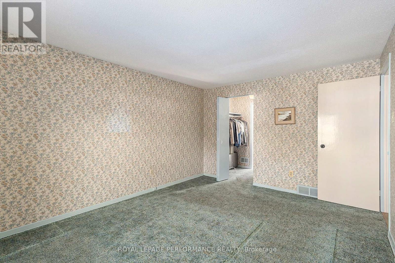 1842 Playfair Drive, Ottawa, Ontario  K1H 5S1 - Photo 15 - X12449038