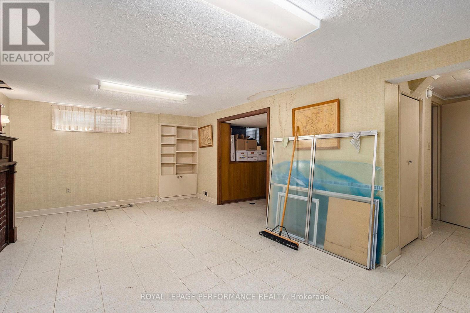 1842 Playfair Drive, Ottawa, Ontario  K1H 5S1 - Photo 28 - X12449038