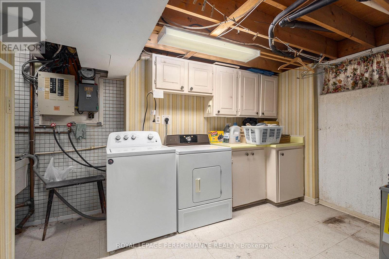 1842 Playfair Drive, Ottawa, Ontario  K1H 5S1 - Photo 31 - X12449038