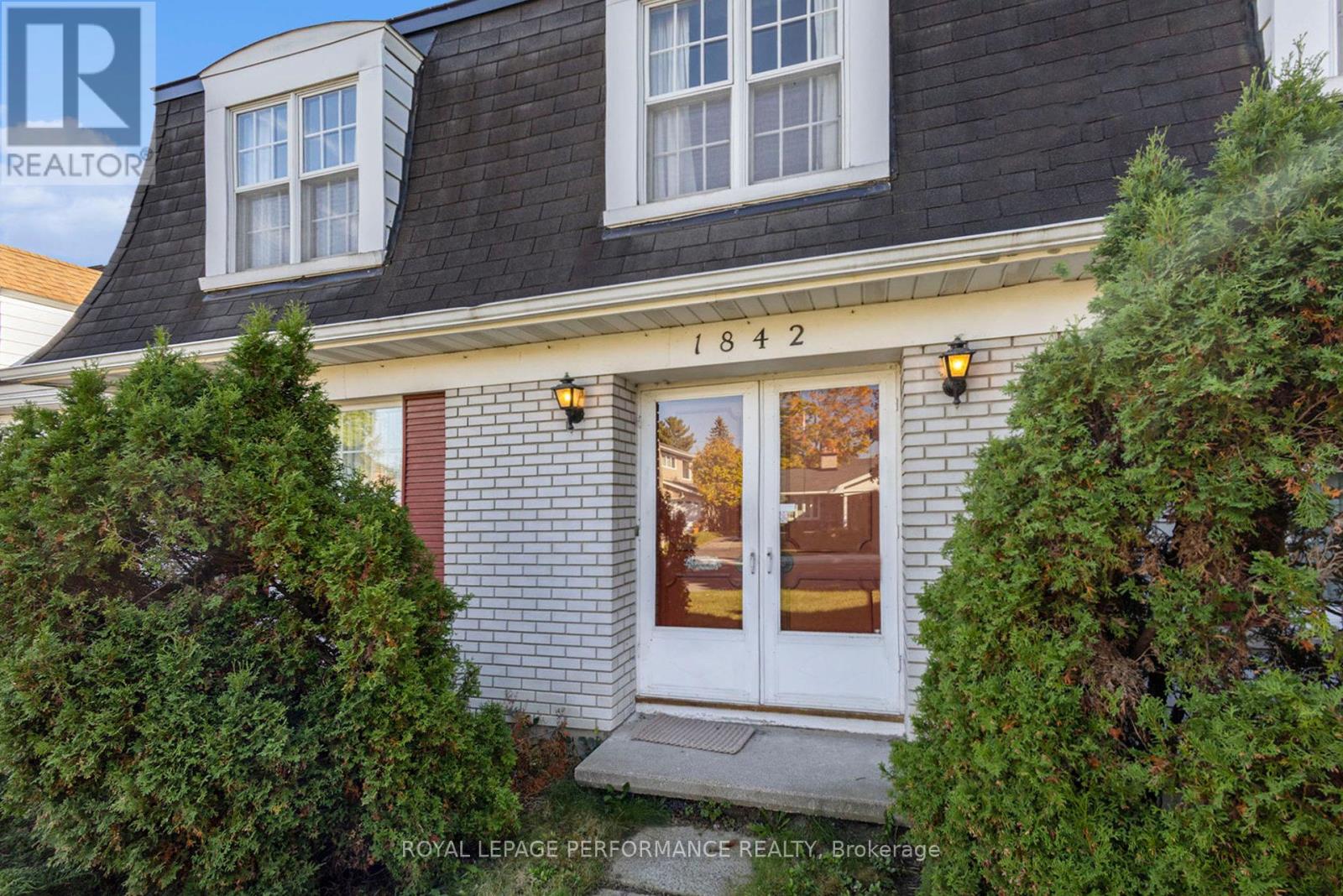 1842 Playfair Drive, Ottawa, Ontario  K1H 5S1 - Photo 37 - X12449038
