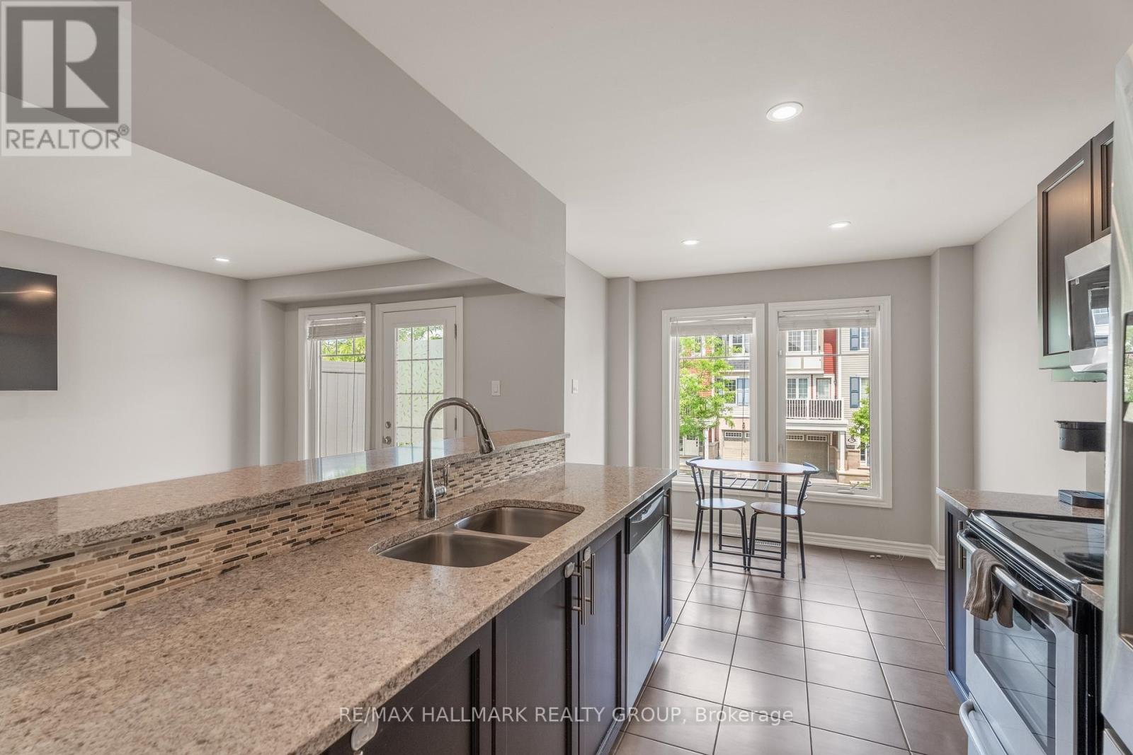 404 Rosingdale Street, Ottawa, Ontario  K2R 1G9 - Photo 20 - X12449044