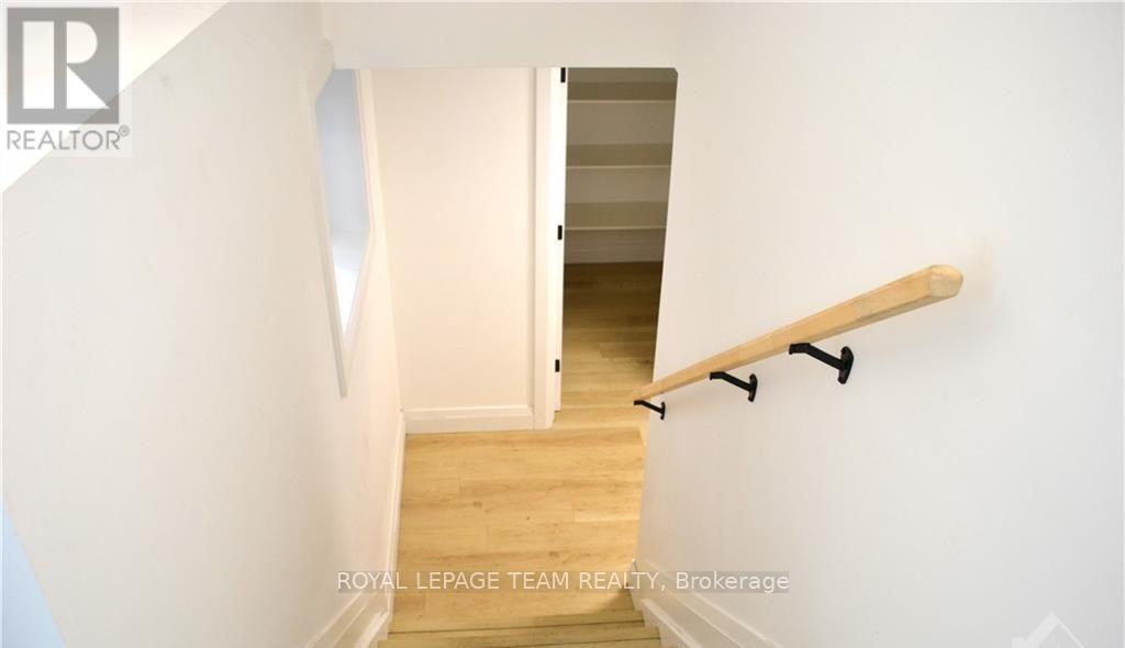 503 Athlone Avenue, Ottawa, Ontario  K1Z 5M9 - Photo 19 - X12449100