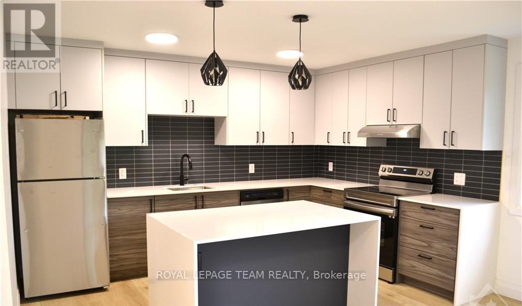 503 Athlone Avenue, Ottawa, Ontario  K1Z 5M9 - Photo 25 - X12449100