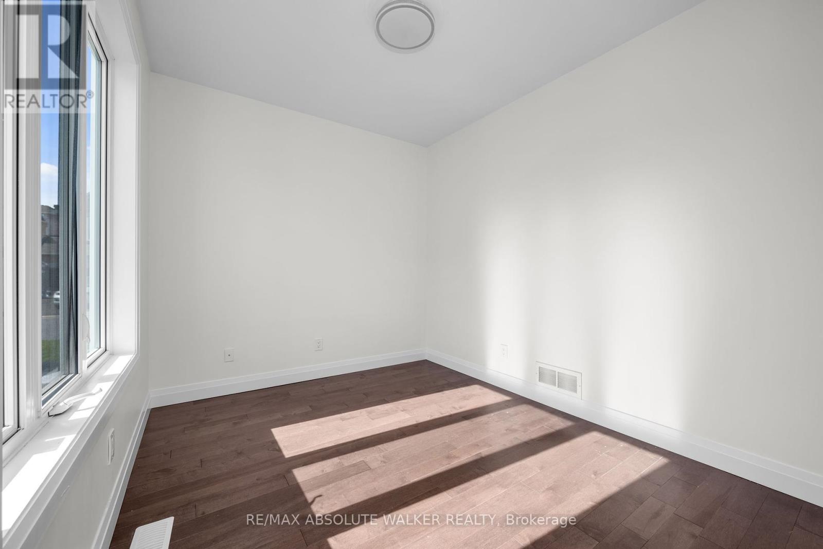 424 Nittany Crescent, Ottawa, Ontario  K2J 5P1 - Photo 13 - X12449154
