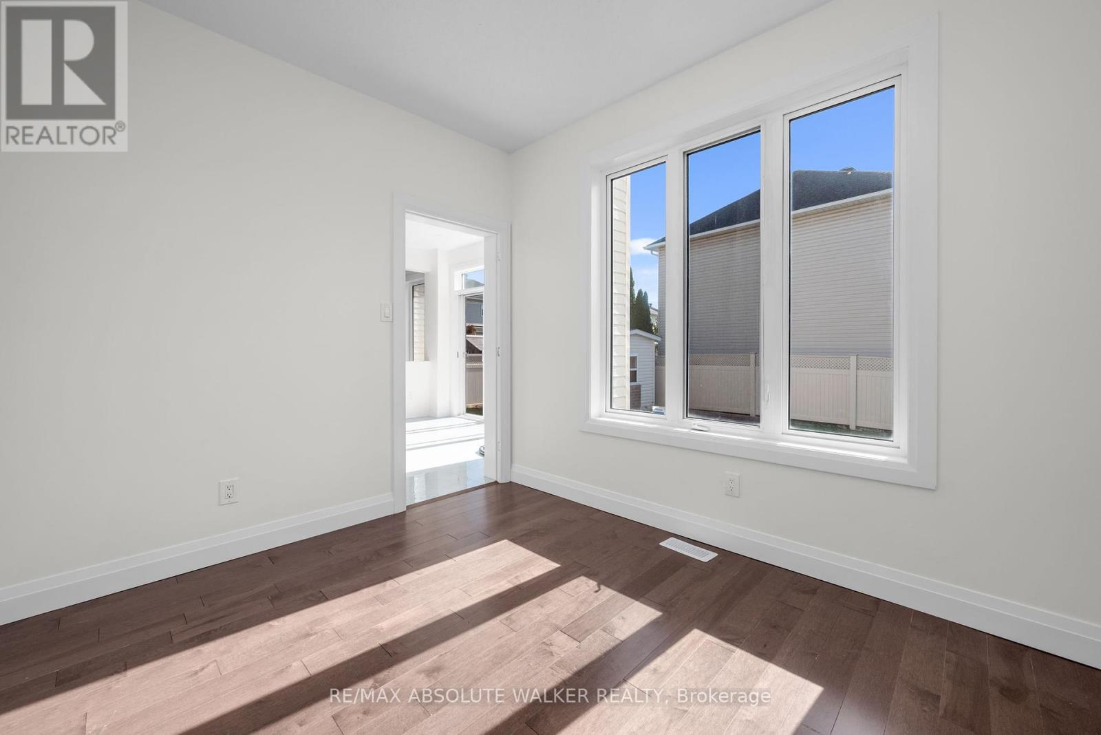 424 Nittany Crescent, Ottawa, Ontario  K2J 5P1 - Photo 14 - X12449154